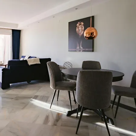 Modern Near Banus & Centro Plaza ماربيا