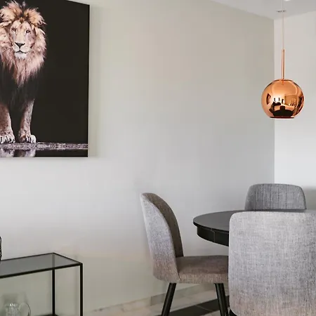 Modern Near Banus & Centro Plaza شقة *