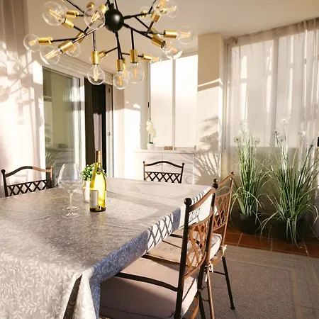Modern Near Banus & Centro Plaza شقة